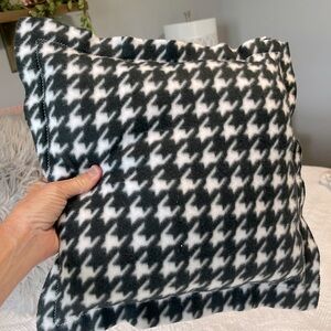 Pillow Decorative Black White Houndstooth